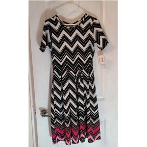 NWT LuLaRoe Amelia Chevron